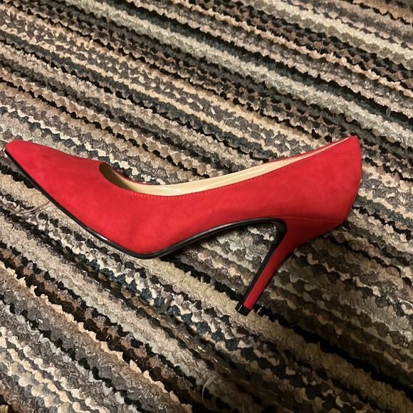 Red heels - Picture 3 of 4